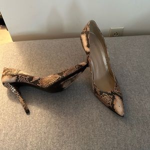 Stuart Weitzman Snakeskin Pump
